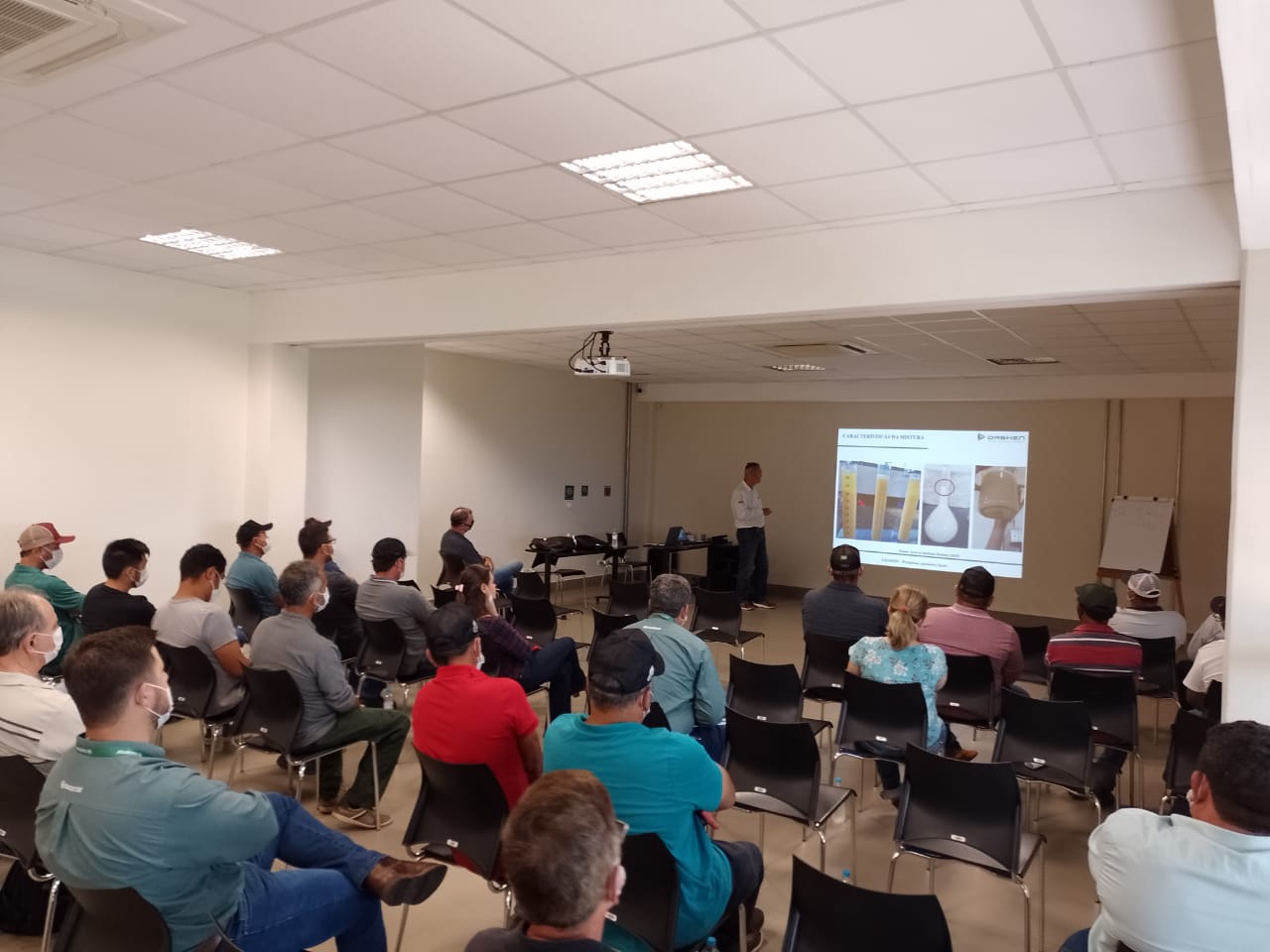 Tecnologia de aplicação é tema de treinamento do Grupo Mais em Londrina