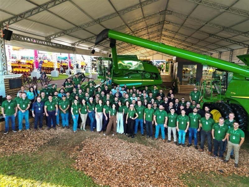 Ofertas especiais apresentadas pela Cocamar Máquinas no Show Rural vão até sábado (22)