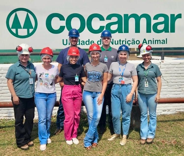 Graduandos da Uning&aacute; visitam a ind&uacute;stria de ra&ccedil;&otilde;es