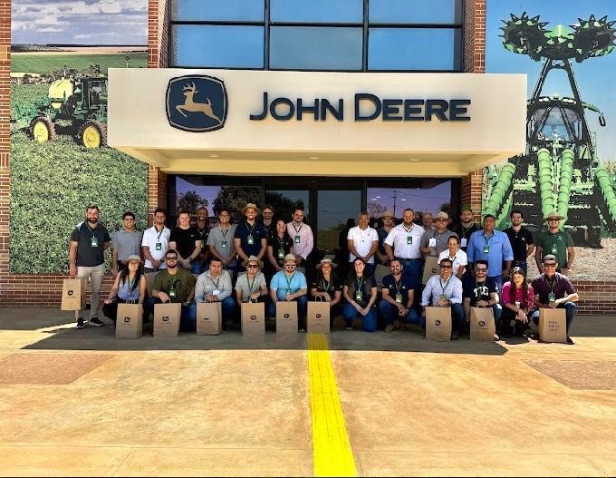 Prêmio Smart Farm 2024: clientes da Cocamar Máquinas participam de imersão tecnológica