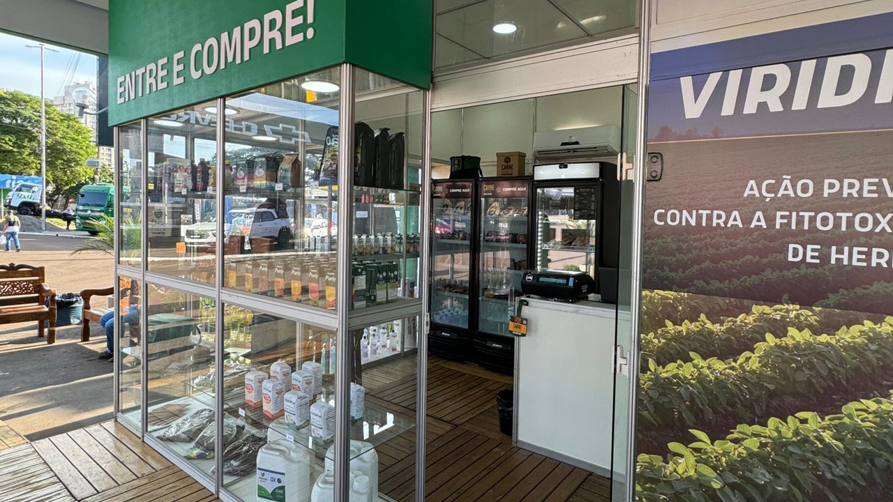 Carnes nobres são destaque da Cocamar  em seu estande na Expoingá 2024