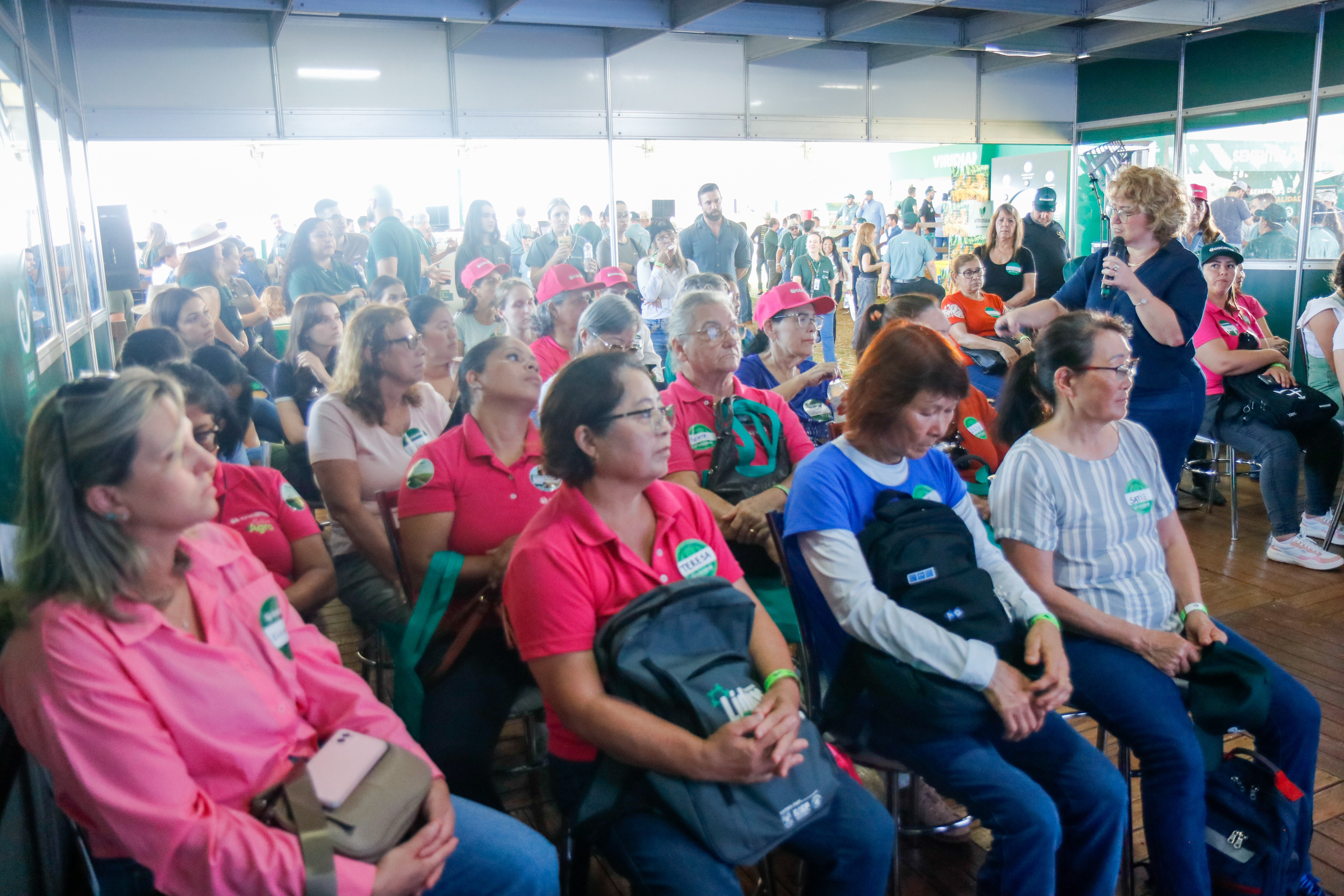 Cooperativismo realiza palestras para mulheres e jovens durante Safratec