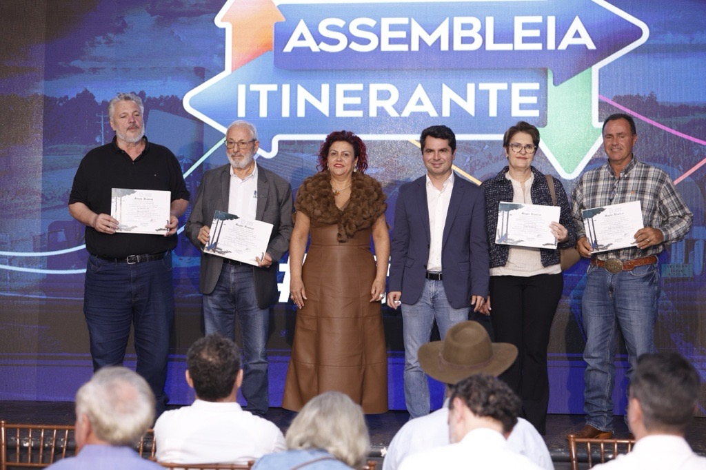 Louren&ccedil;o &eacute; homenageado em sess&atilde;o da Assembleia Legislativa Itinerante durante a Expoing&aacute;